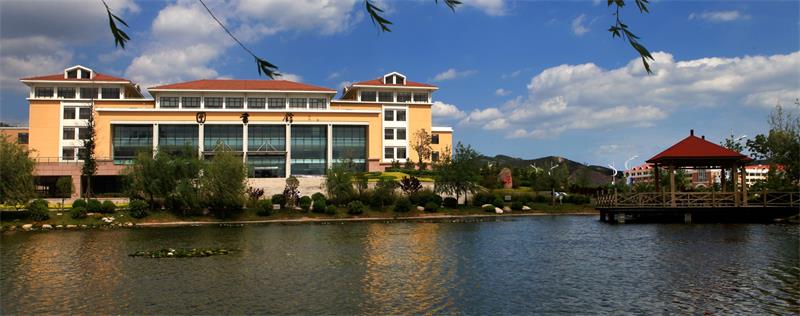 中国海洋大学校景 中国海洋大学校景